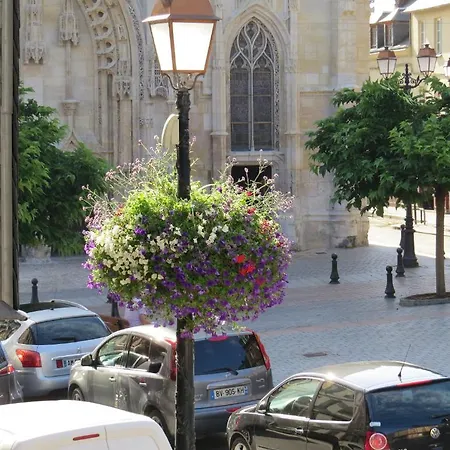 アパート Galerie